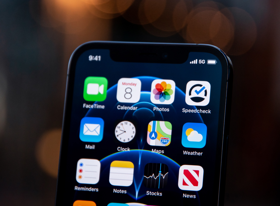 黔西南苹果手机维修分享为什么 iPhone 12 在冬季会自动关机 