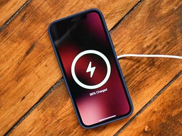 黔西南苹果手机维修分享iPhone 12可以随便充电吗 